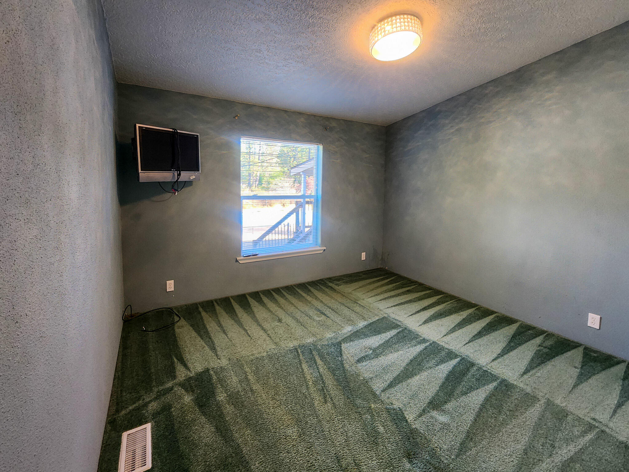 114 Lone Mountain Road