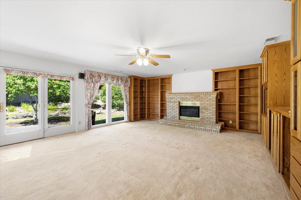 2921 Amblegreen Drive