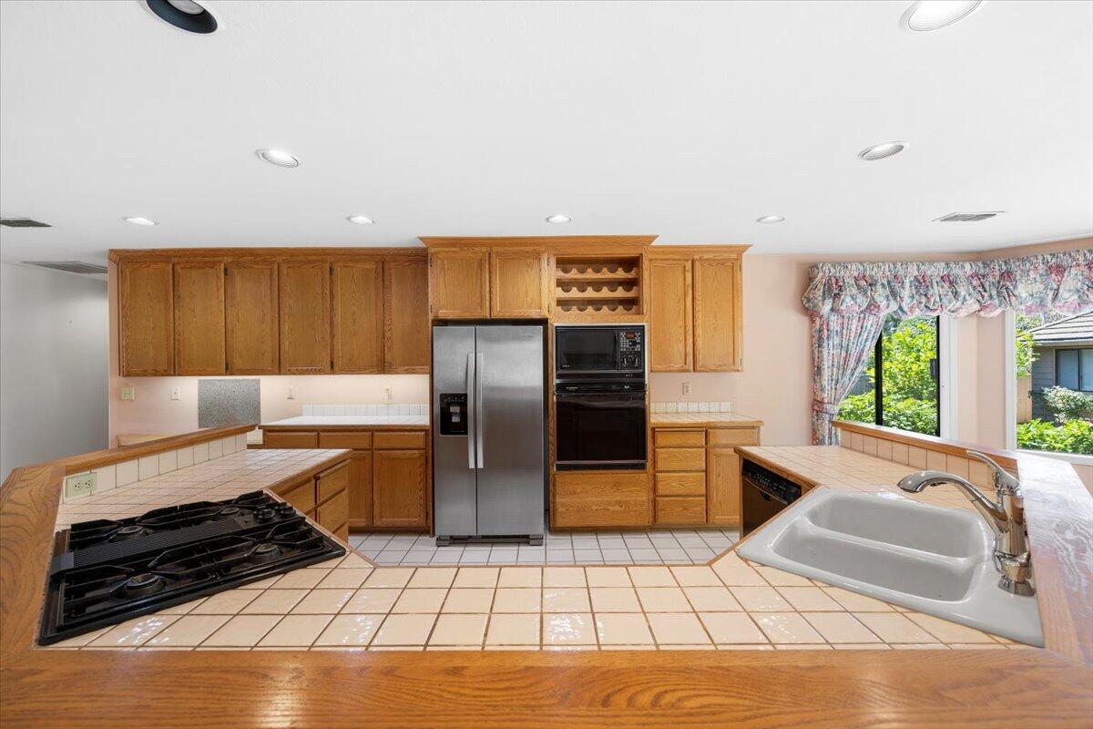 2921 Amblegreen Drive