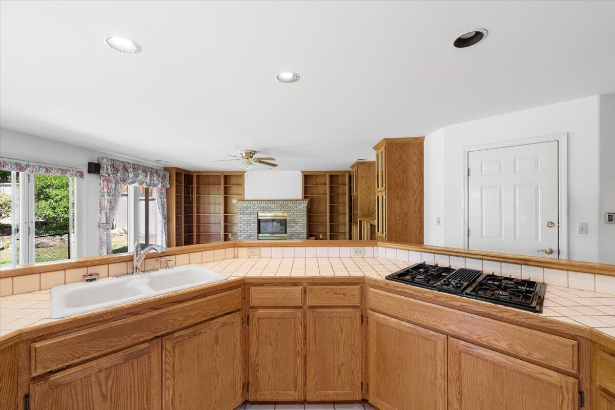 2921 Amblegreen Drive