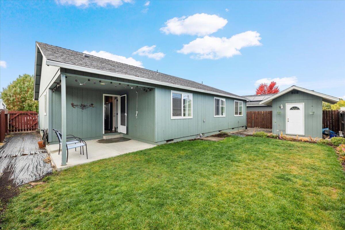 3841 Valley Meadows Drive