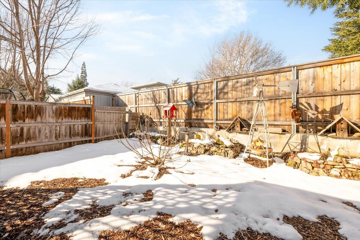 1426 Beekman Avenue