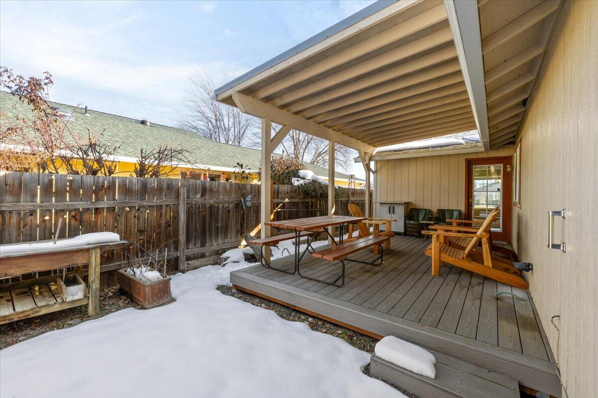 1426 Beekman Avenue
