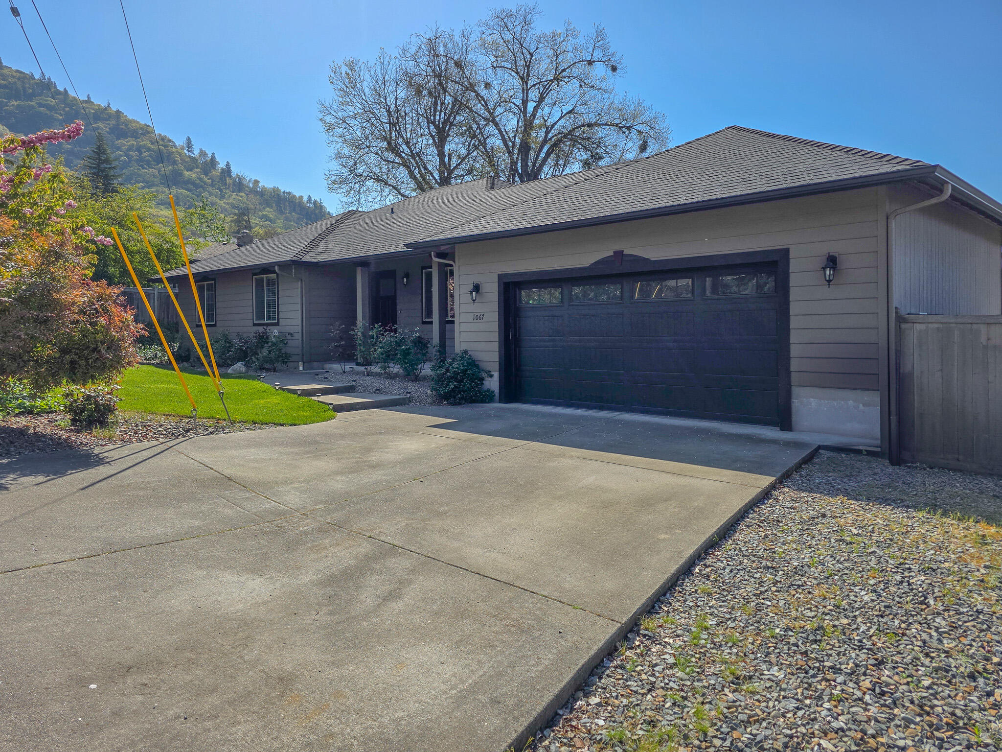 1067 NE Savage Street