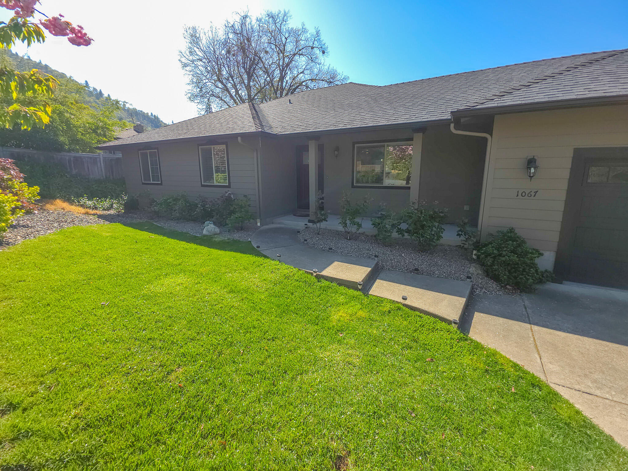 1067 NE Savage Street