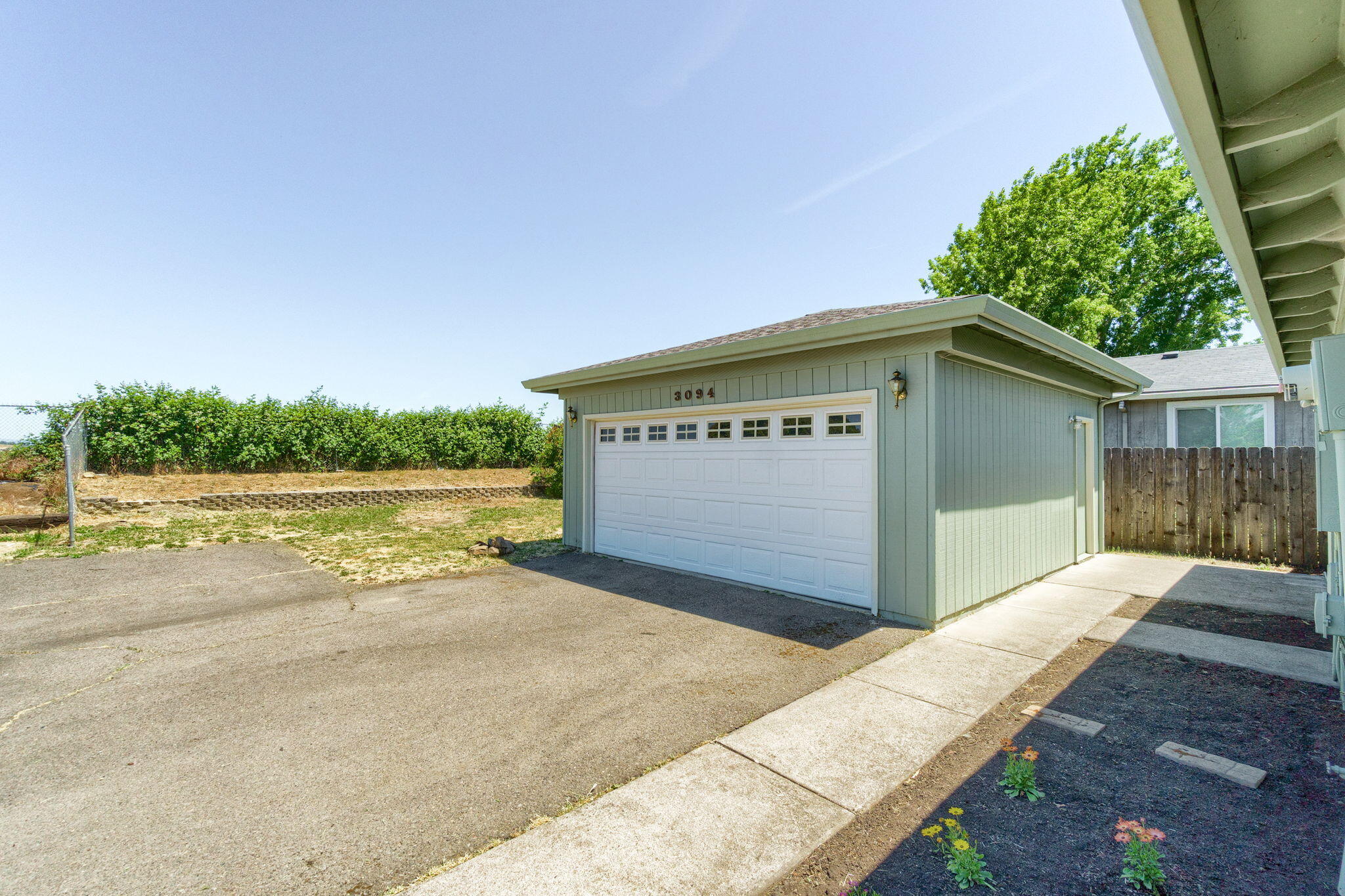 3094 Milhoan Drive