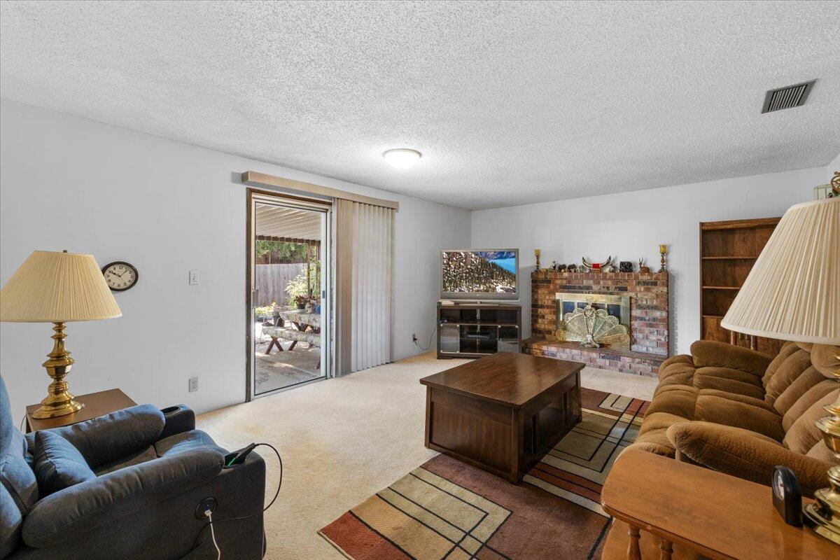1164 N 5th Street