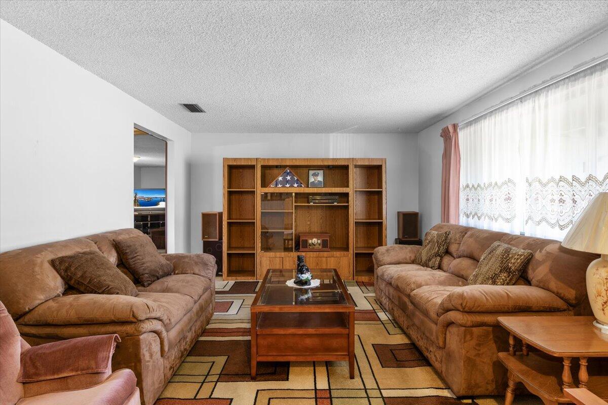 1164 N 5th Street