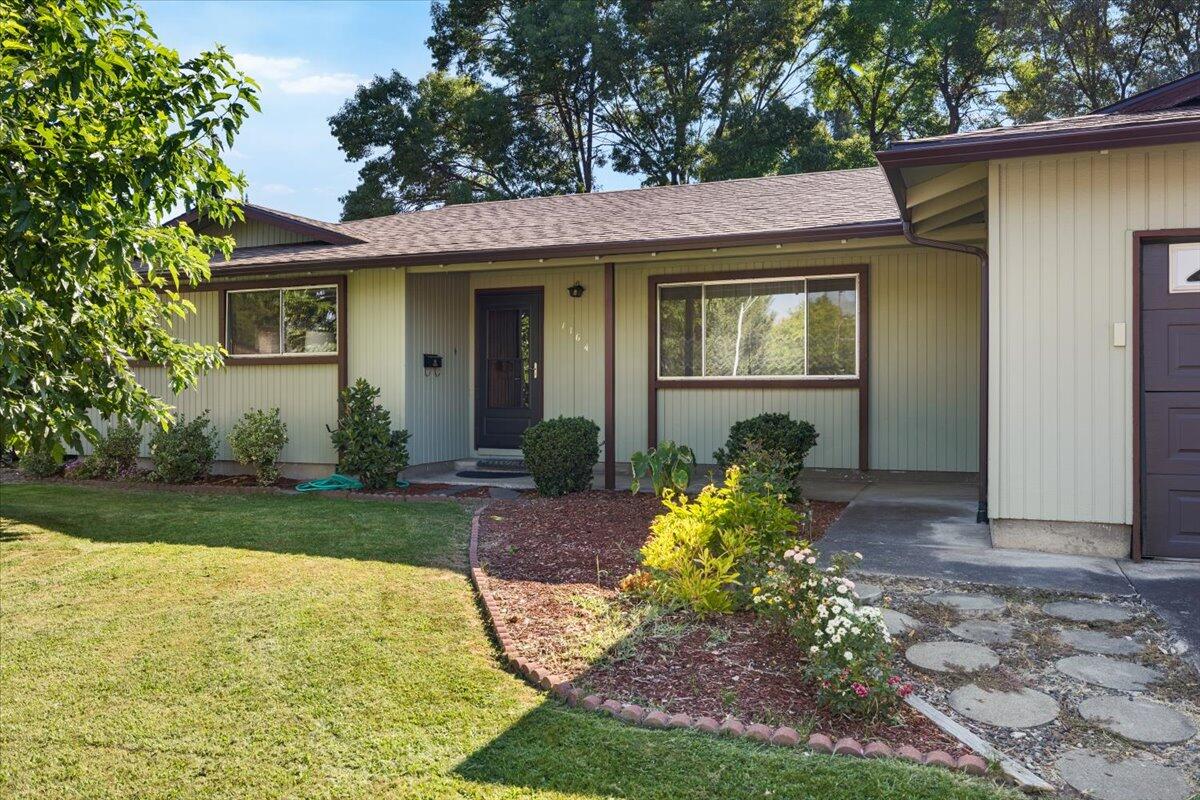 1164 N 5th Street