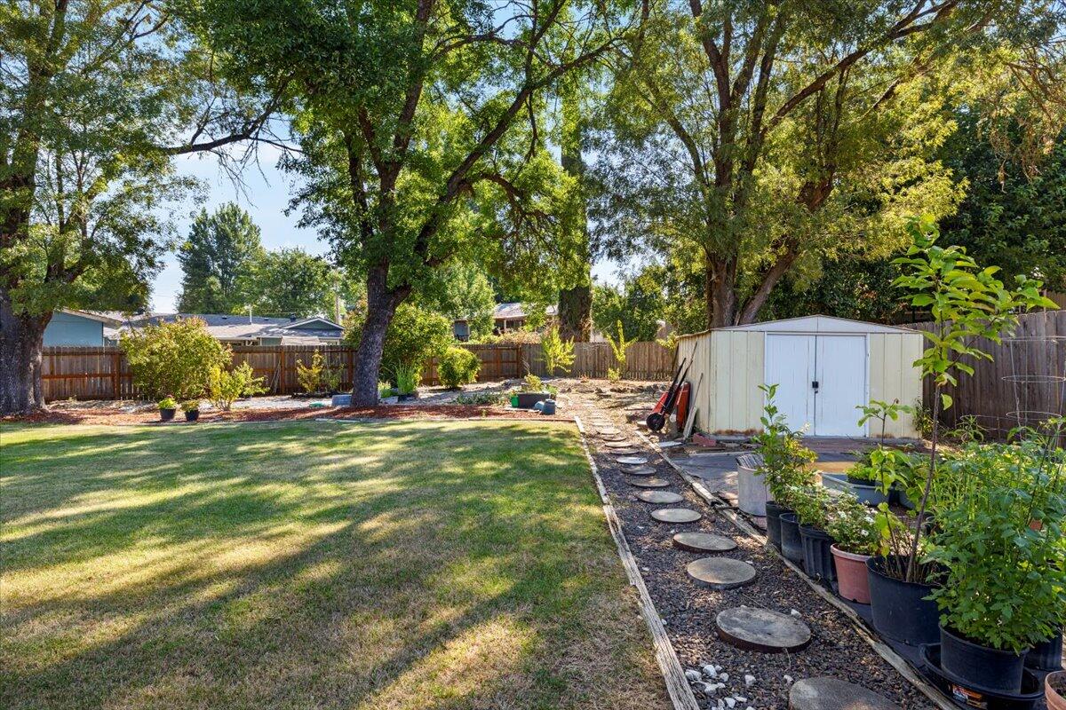 1164 N 5th Street