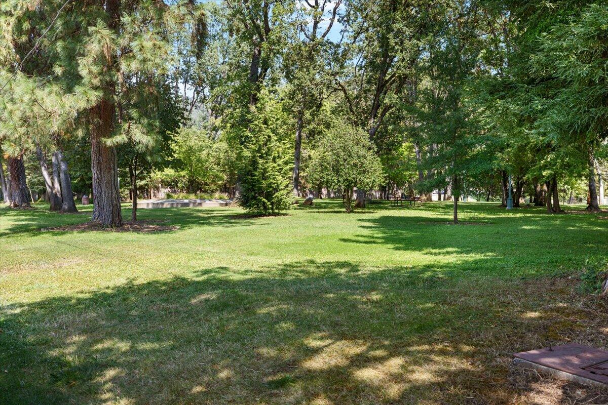 935 NE Wesley Lane