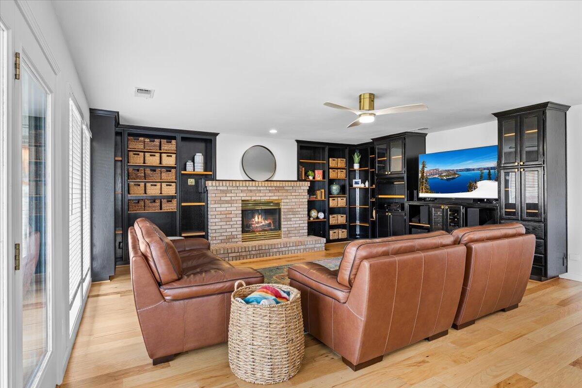 2921 Amblegreen Drive