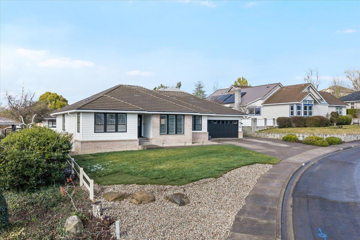 2921 Amblegreen Drive