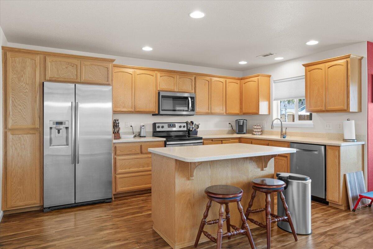 962 Ridgeview Drive