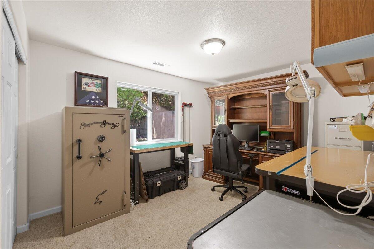 962 Ridgeview Drive