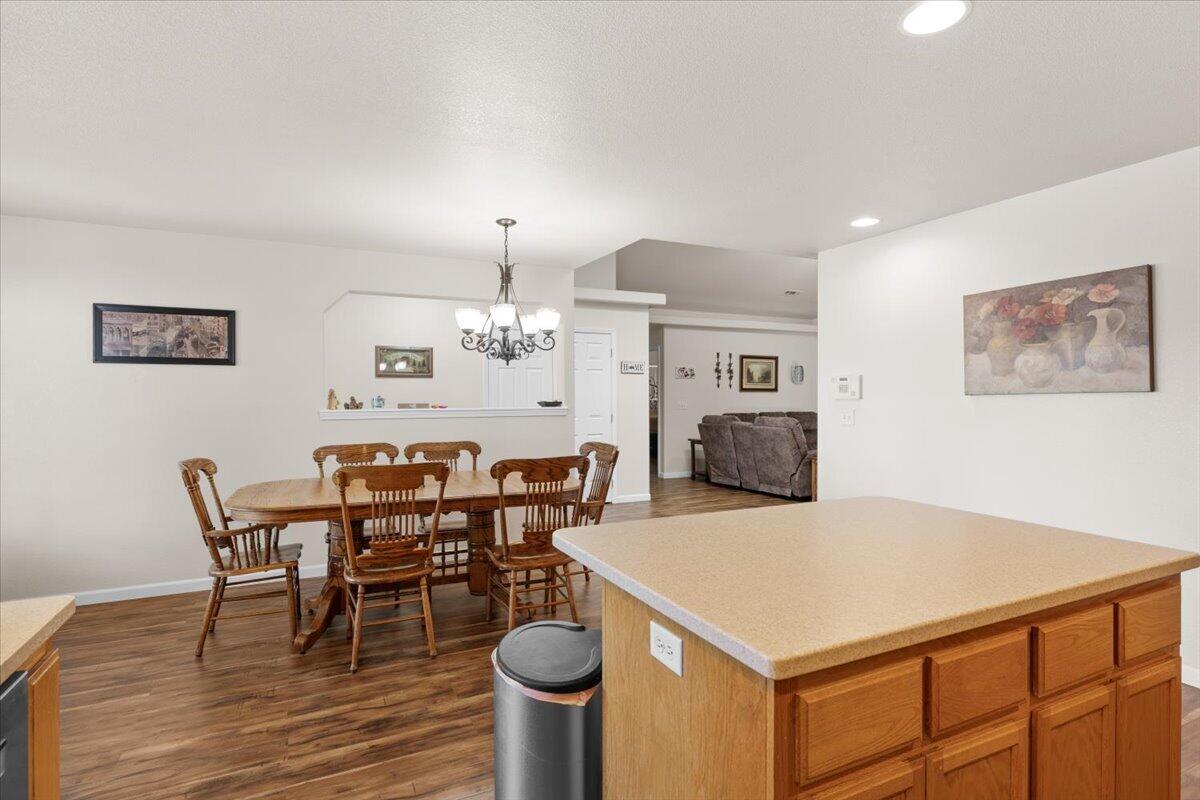 962 Ridgeview Drive