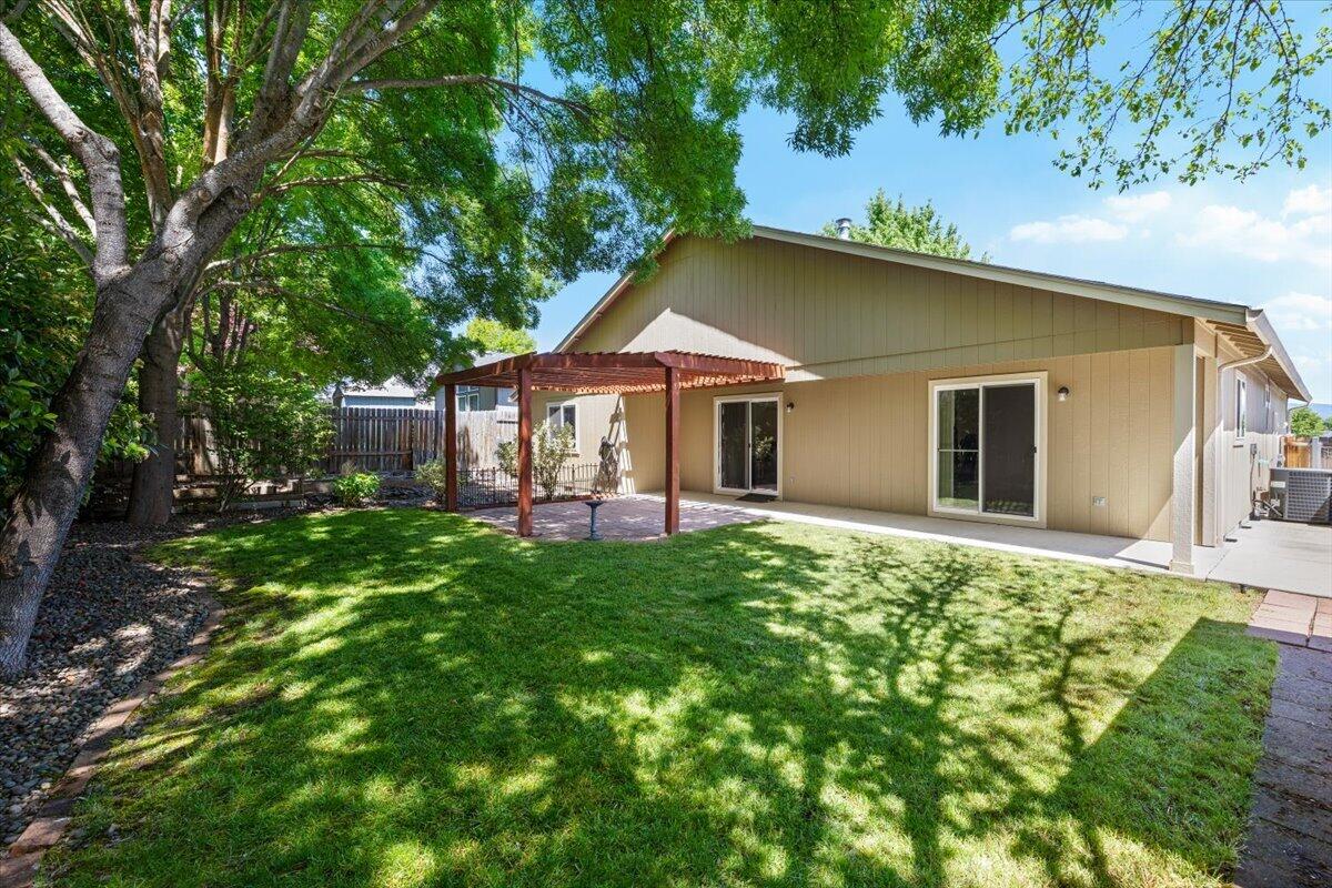 962 Ridgeview Drive