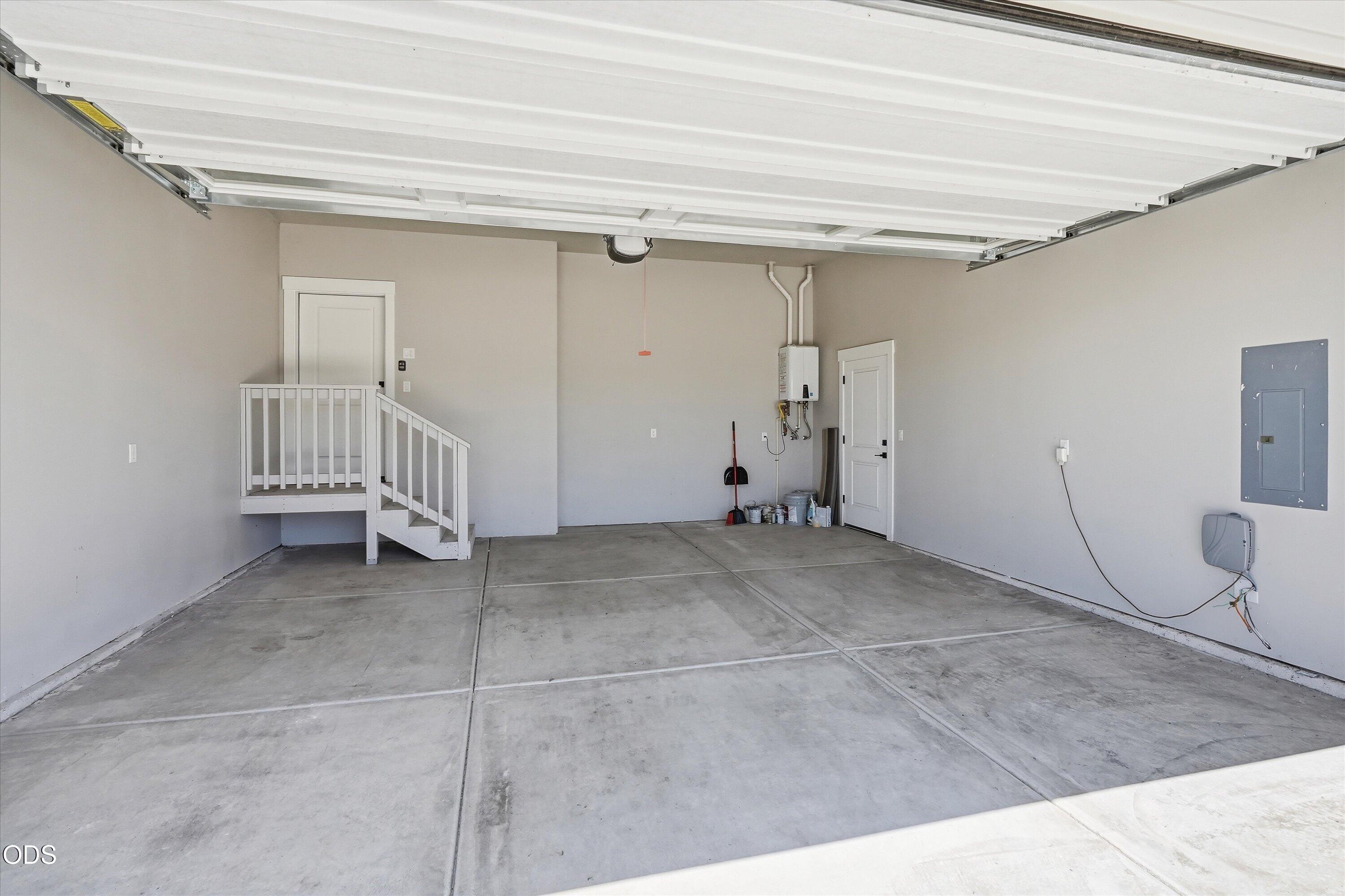 1731 Luxor Lane