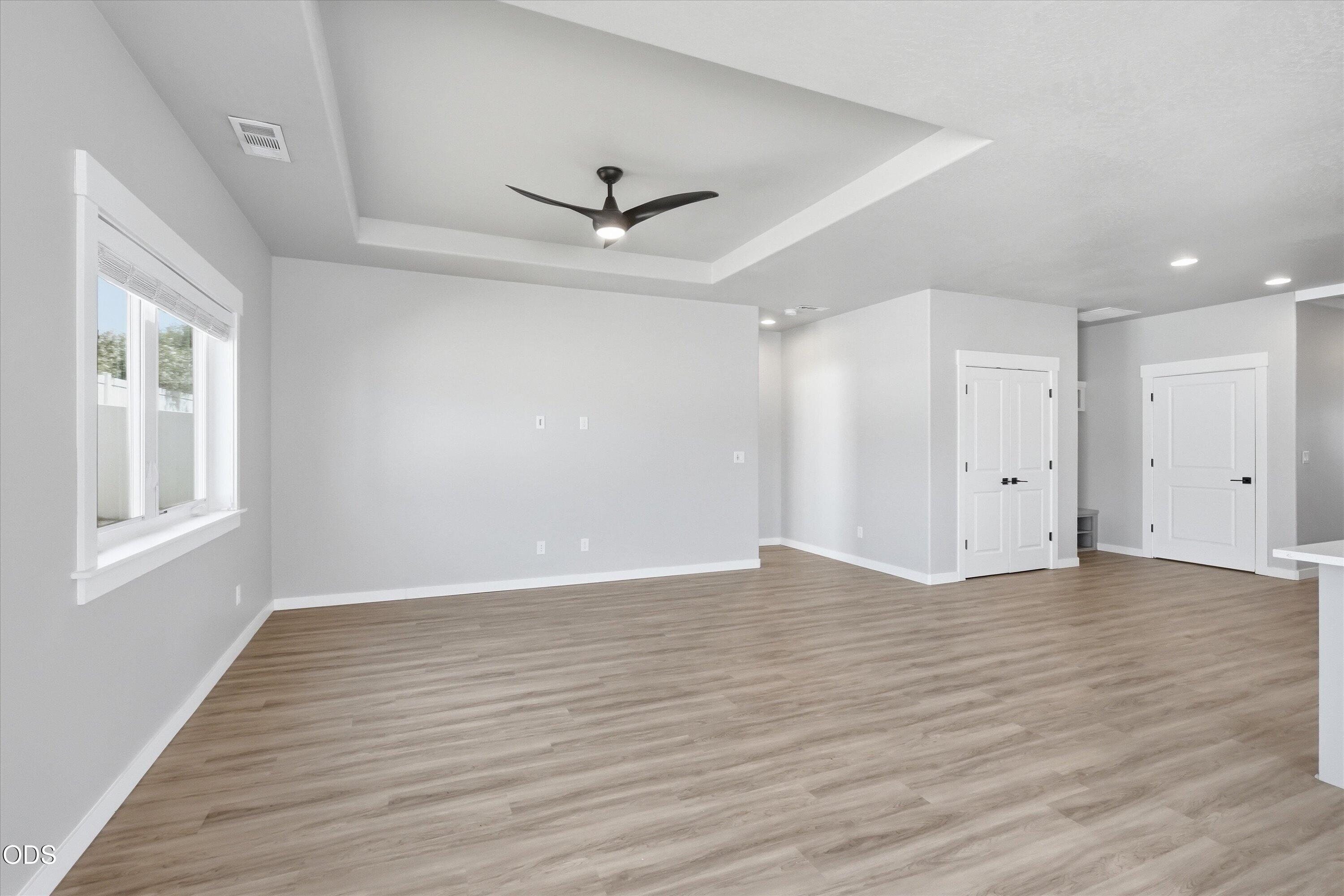 1731 Luxor Lane