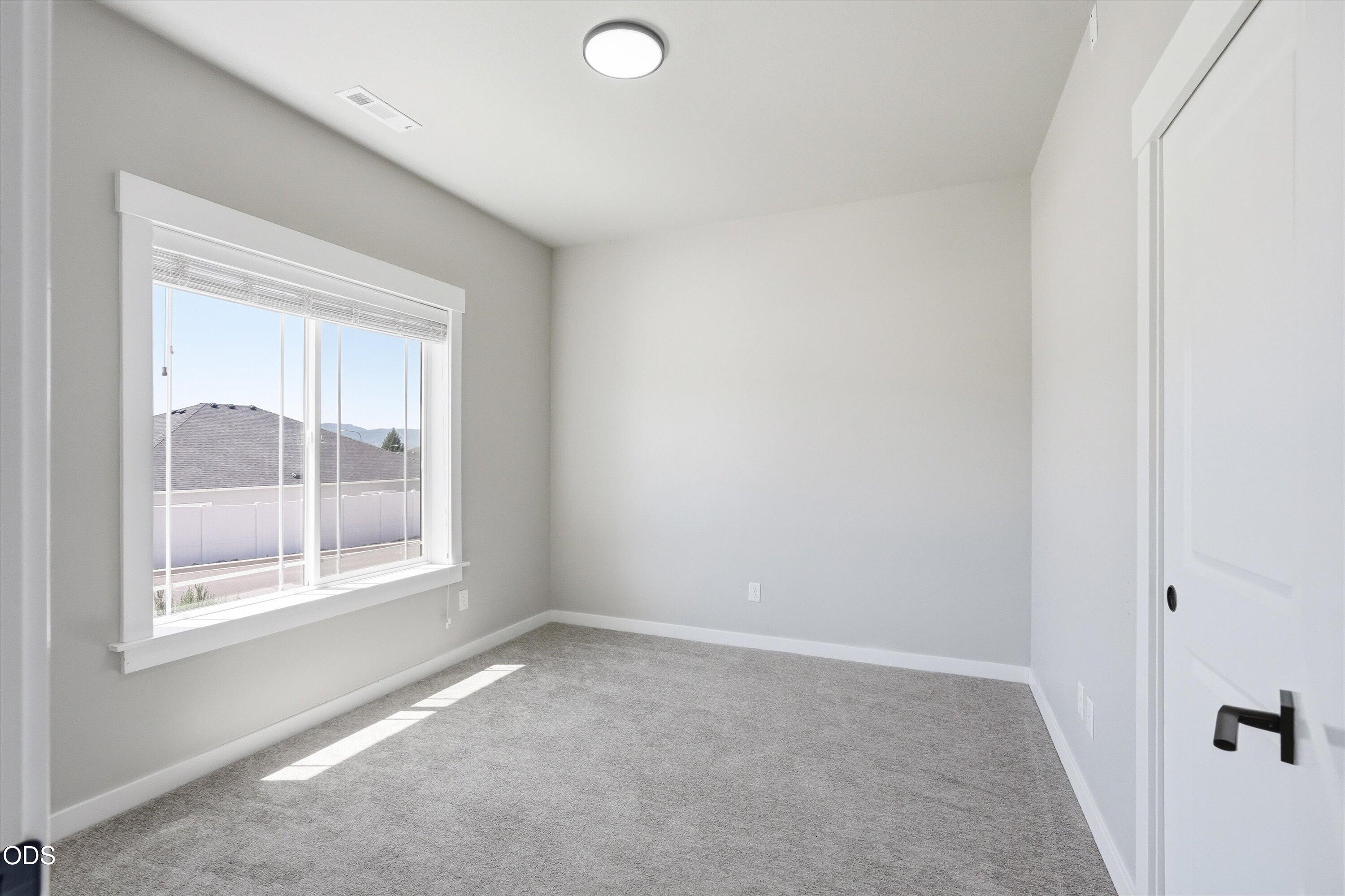 1731 Luxor Lane