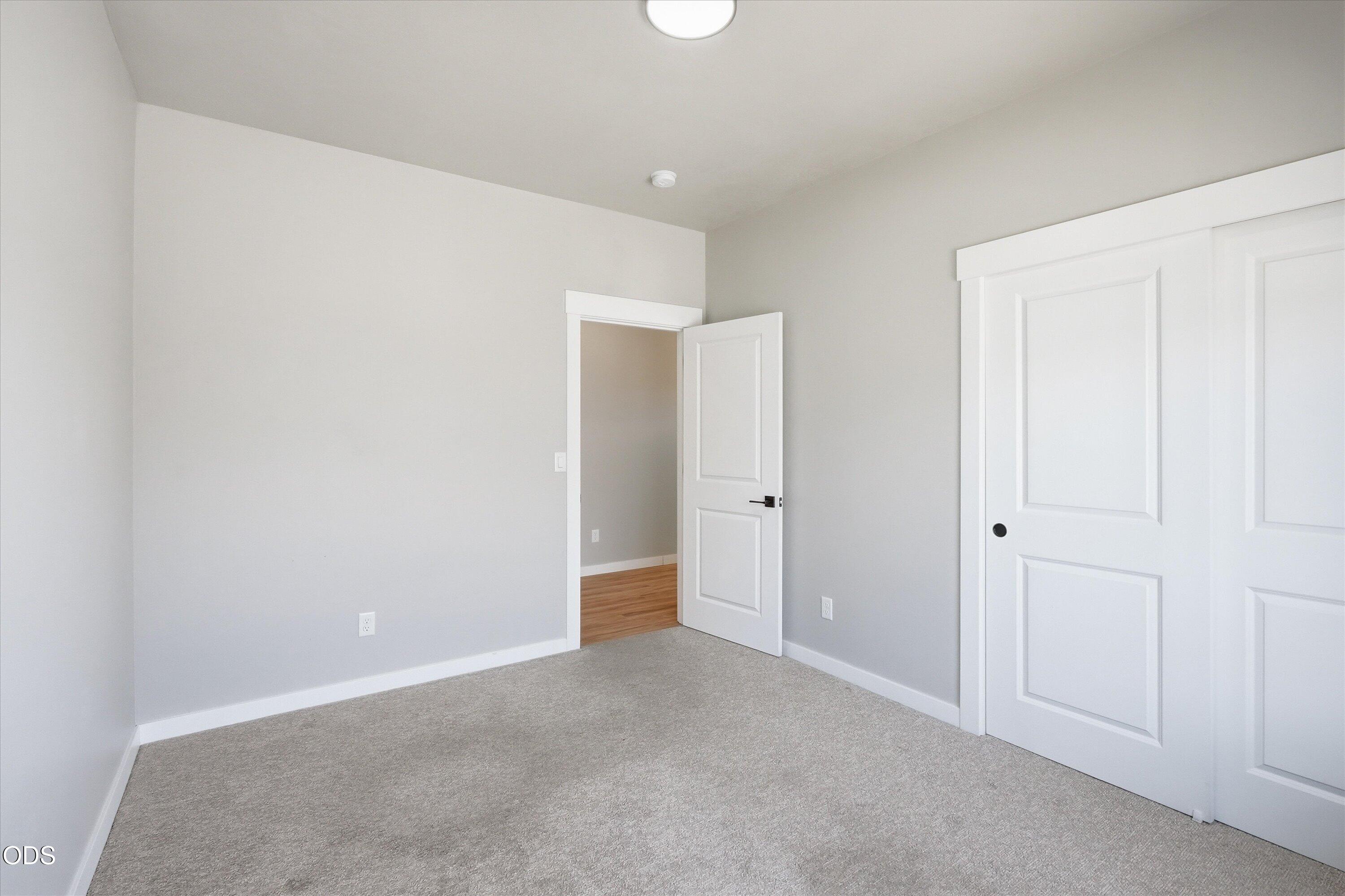 1731 Luxor Lane