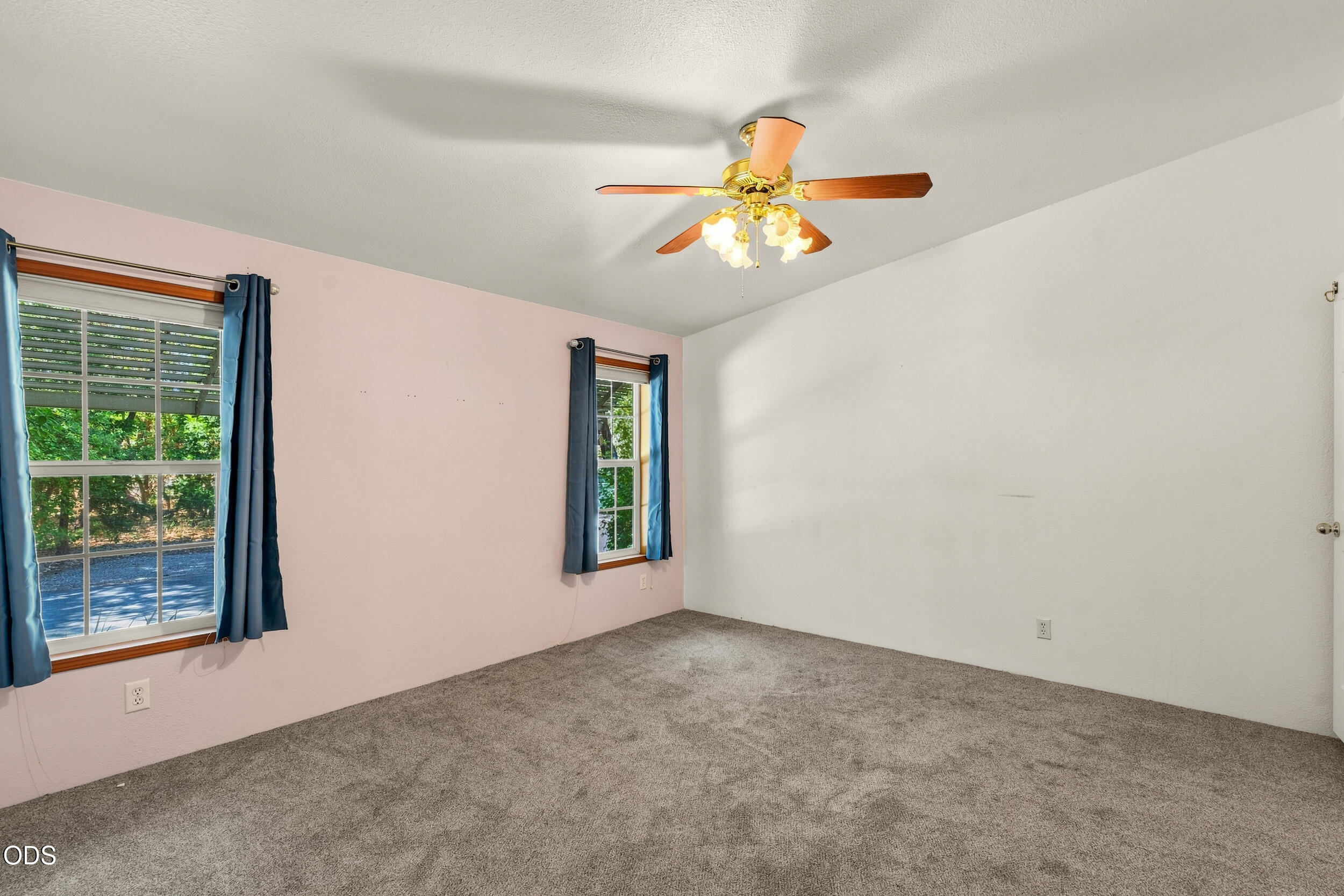 537 Thompson Creek Road, 15
