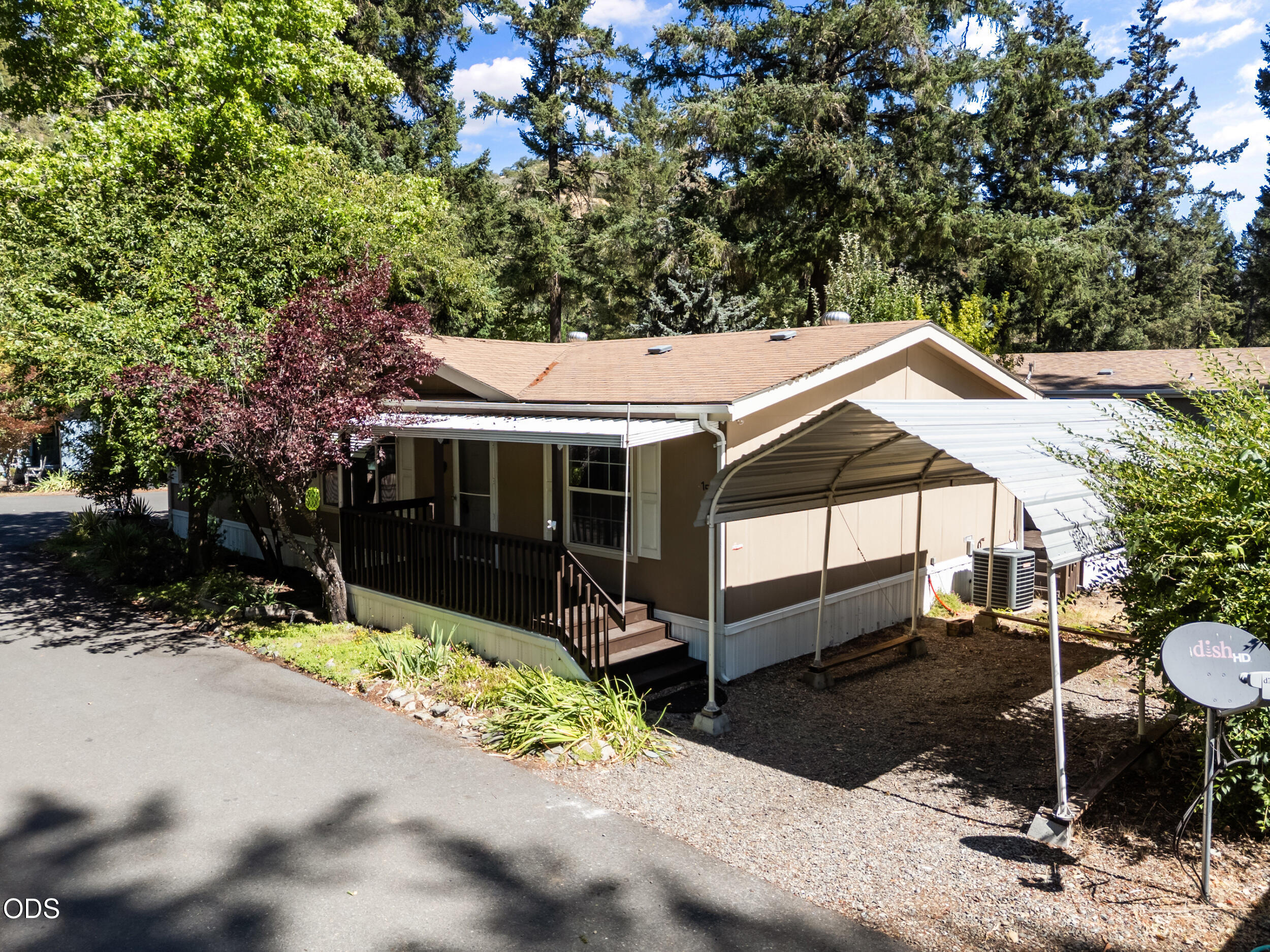 537 Thompson Creek Road, 15