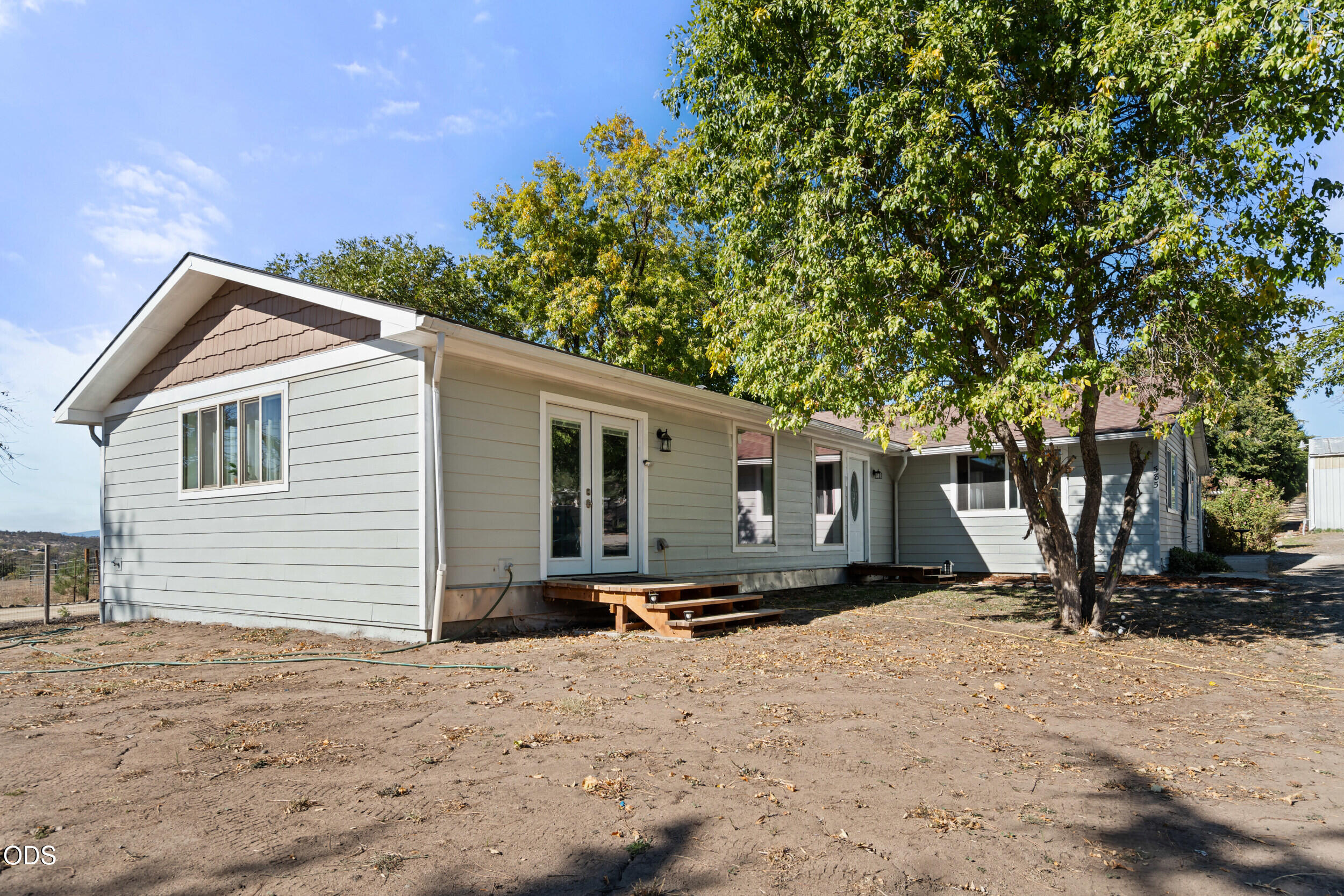585 Craiglea Drive