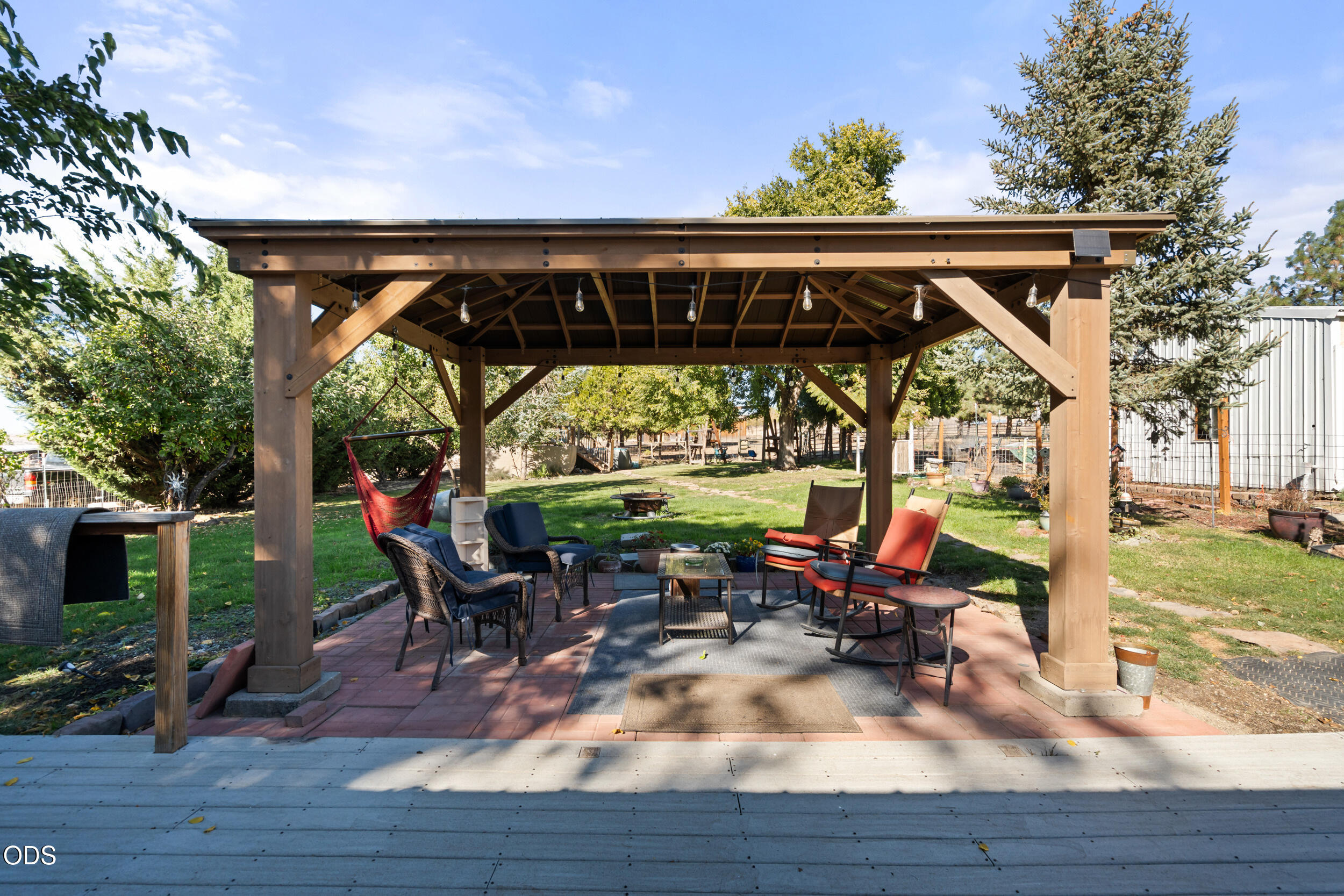 585 Craiglea Drive