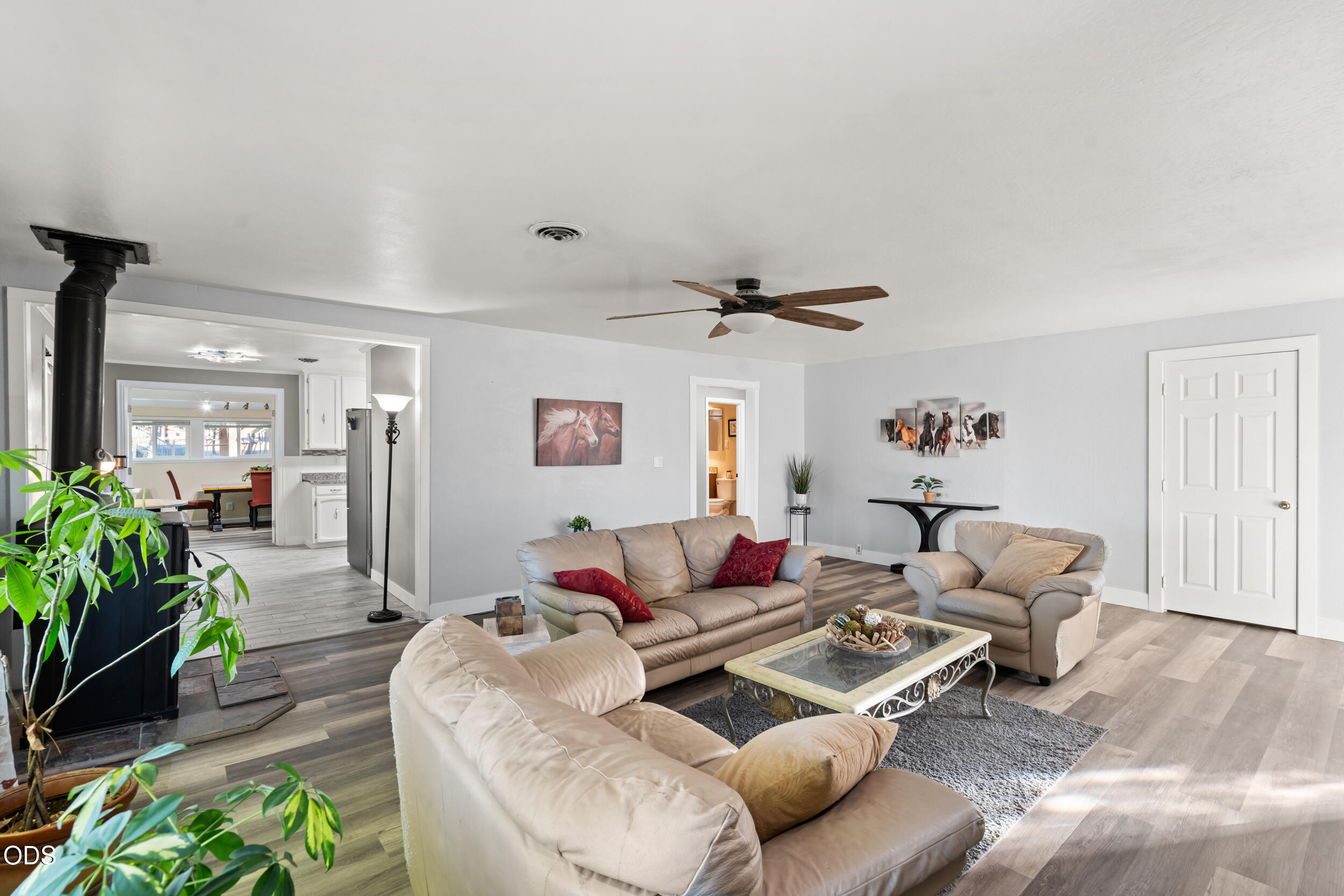 585 Craiglea Drive