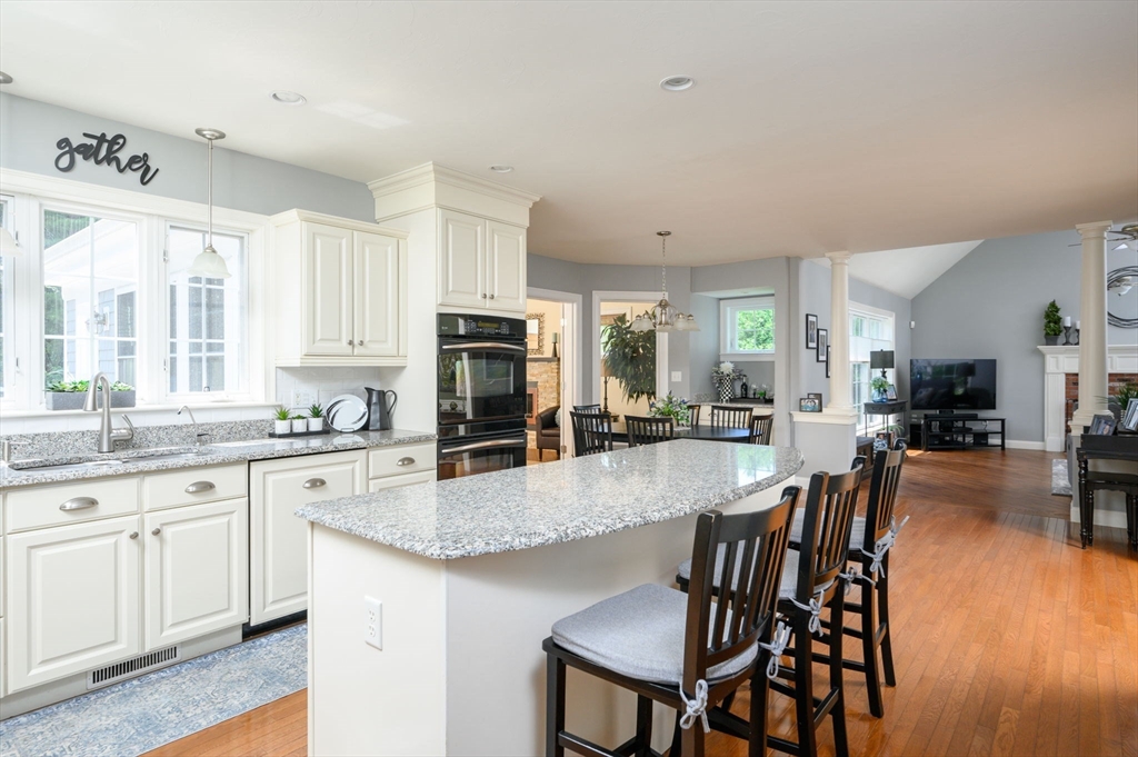 14 Riverpoint Dr