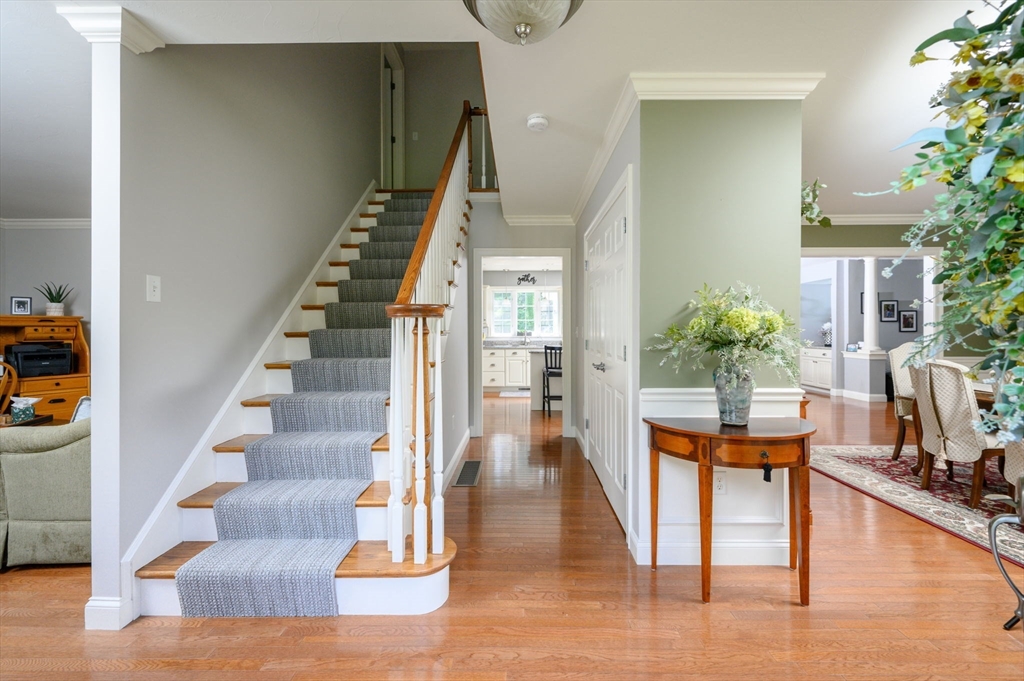 14 Riverpoint Dr