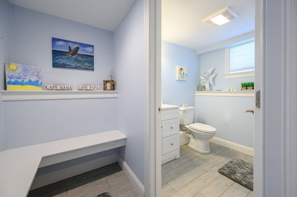 14 Riverpoint Dr