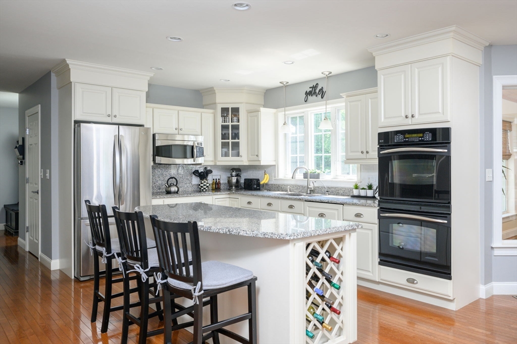 14 Riverpoint Dr