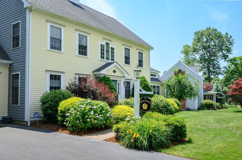 14 Riverpoint Dr