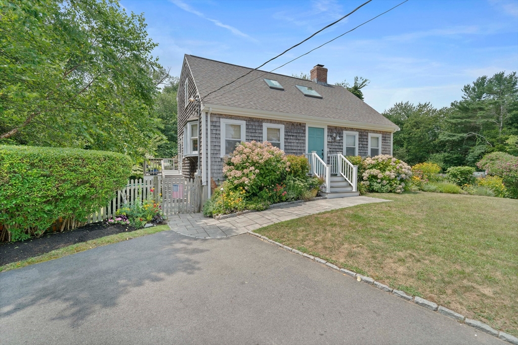 80 Genevieve Ln.