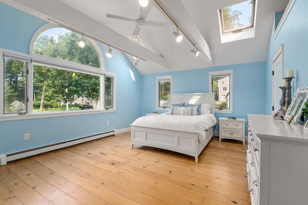 23 Grace Ln