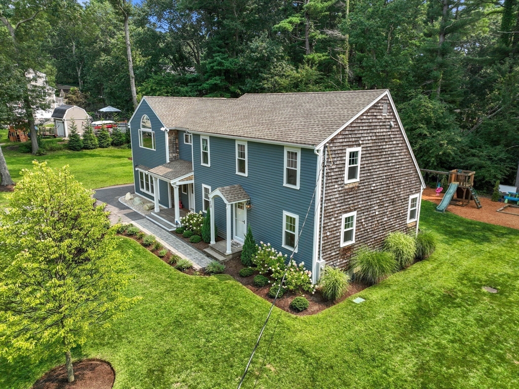 23 Grace Ln