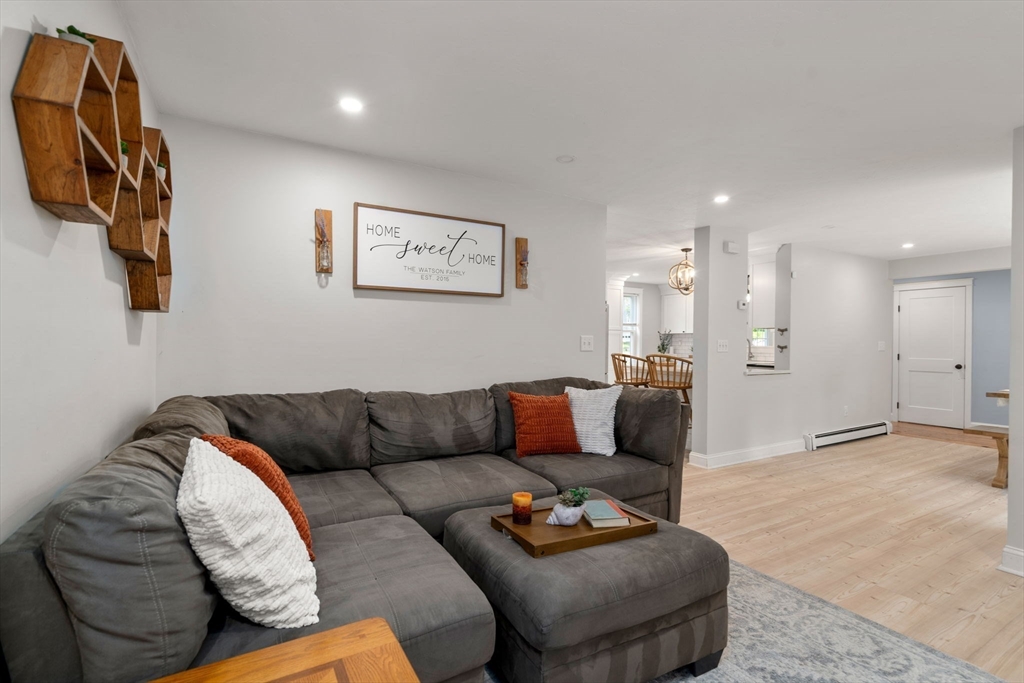 23 Grace Ln