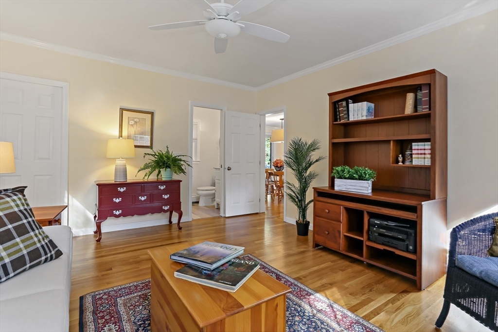 7 Abigails Way