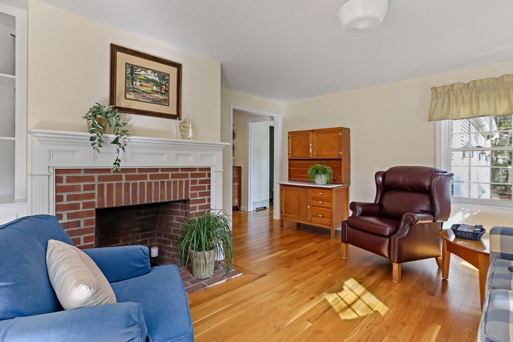 7 Abigails Way