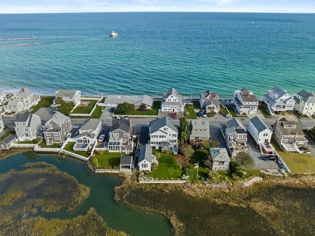 99 Bay Avenue (Weekly Summer Rent