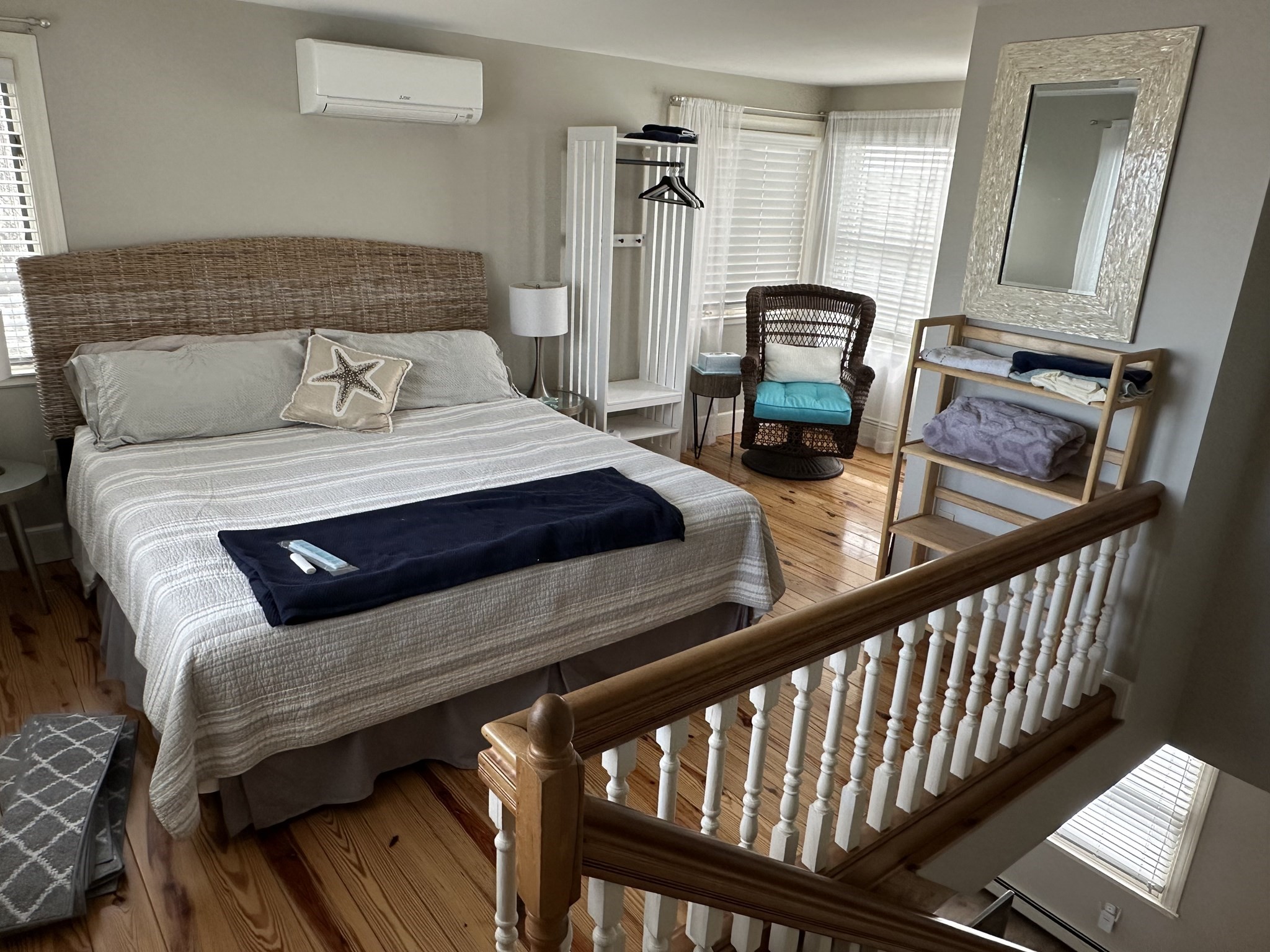 99 Bay Avenue (Weekly Summer Rent