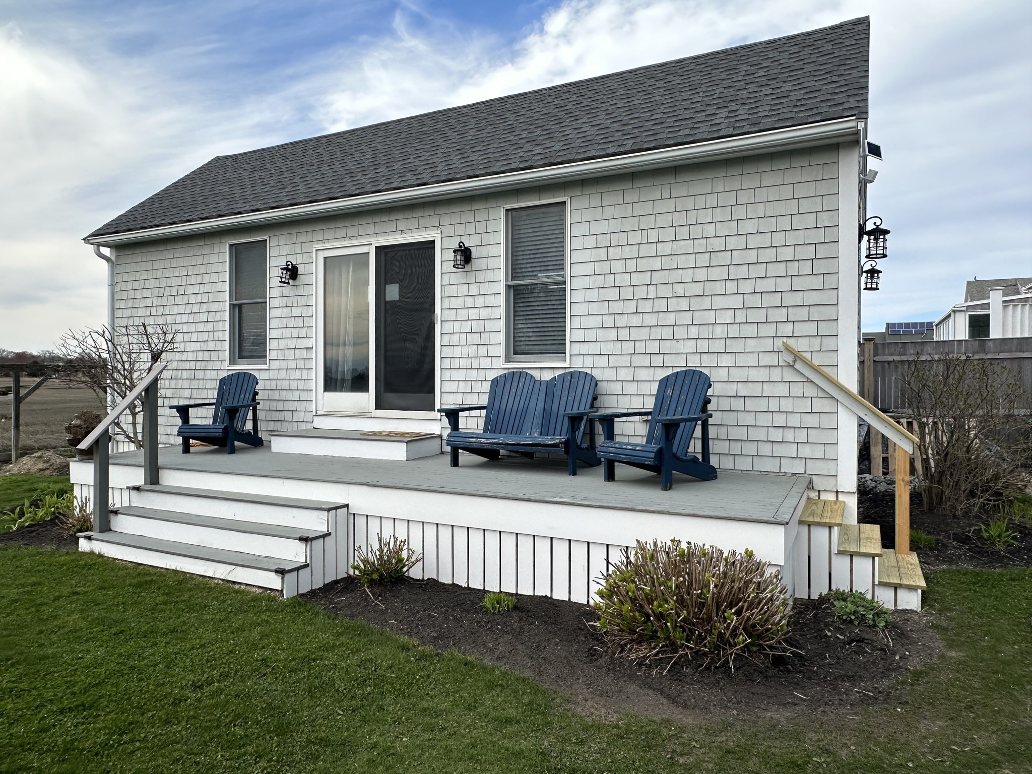 99 Bay Avenue (Weekly Summer Rent