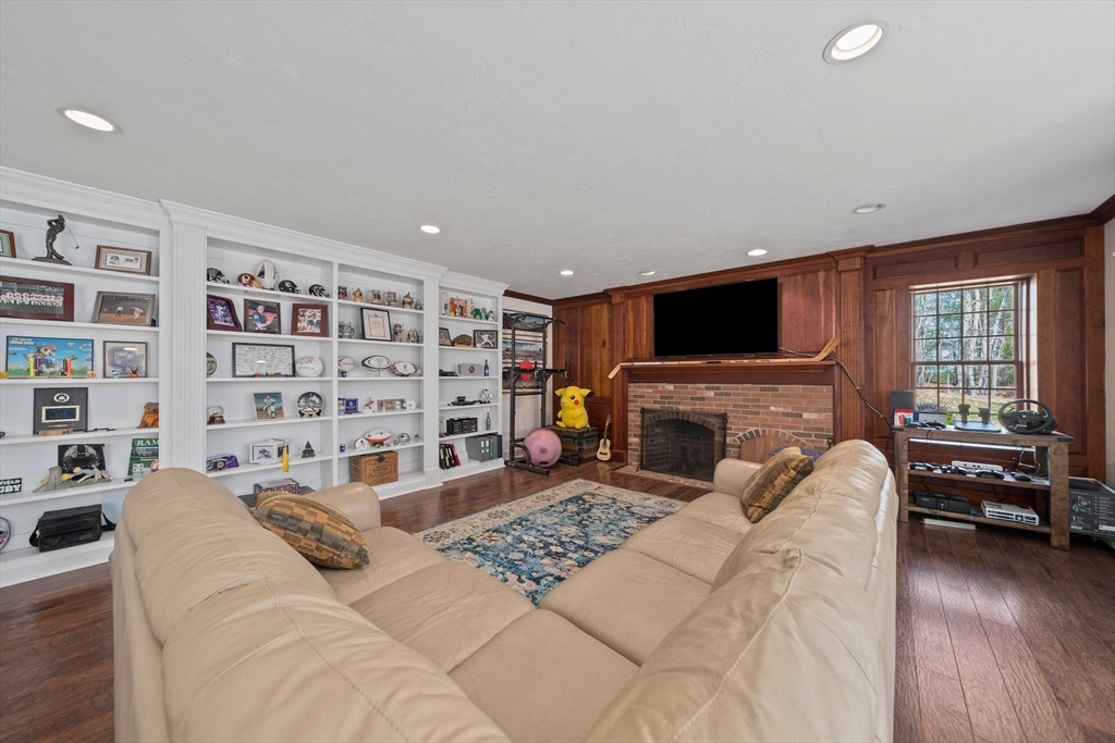 47 Arrowhead Road