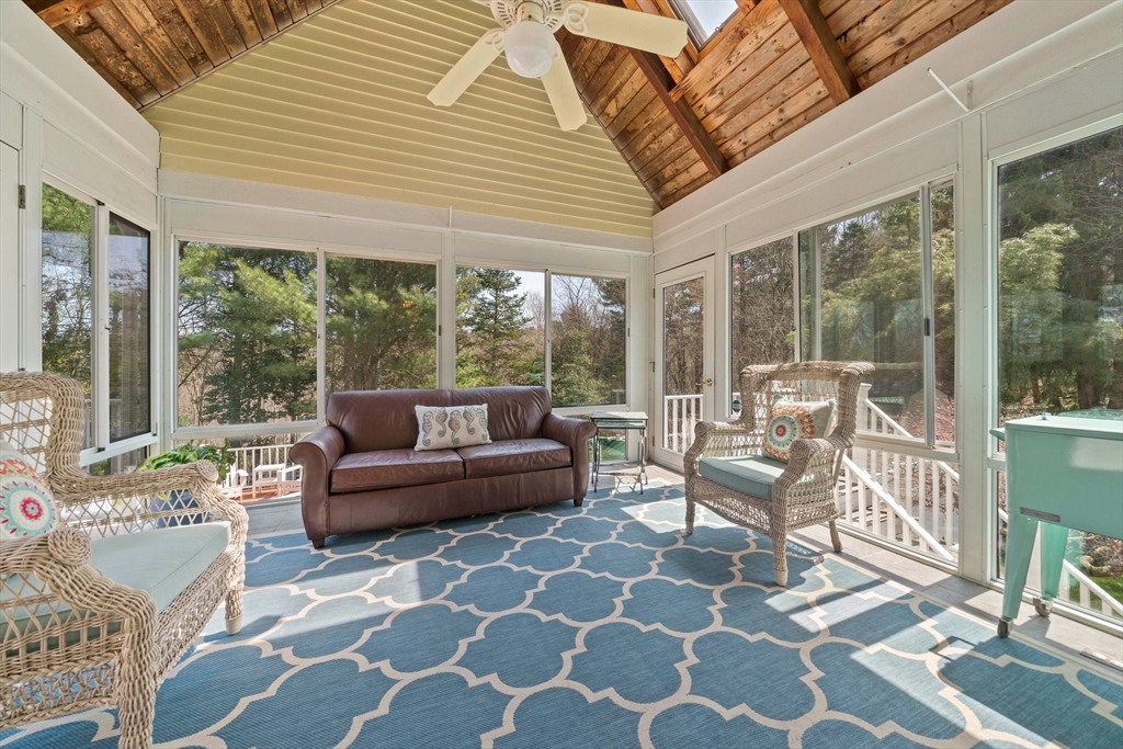 47 Arrowhead Road