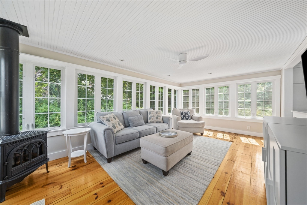 112 Woodlawn Circle