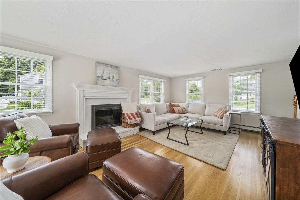 112 Woodlawn Circle