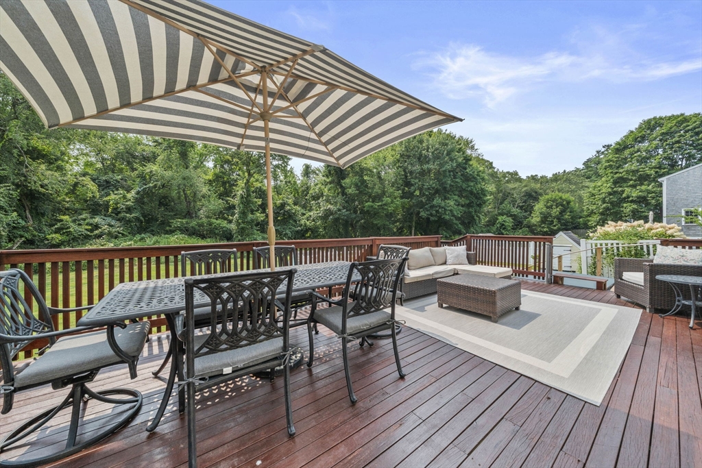 112 Woodlawn Circle