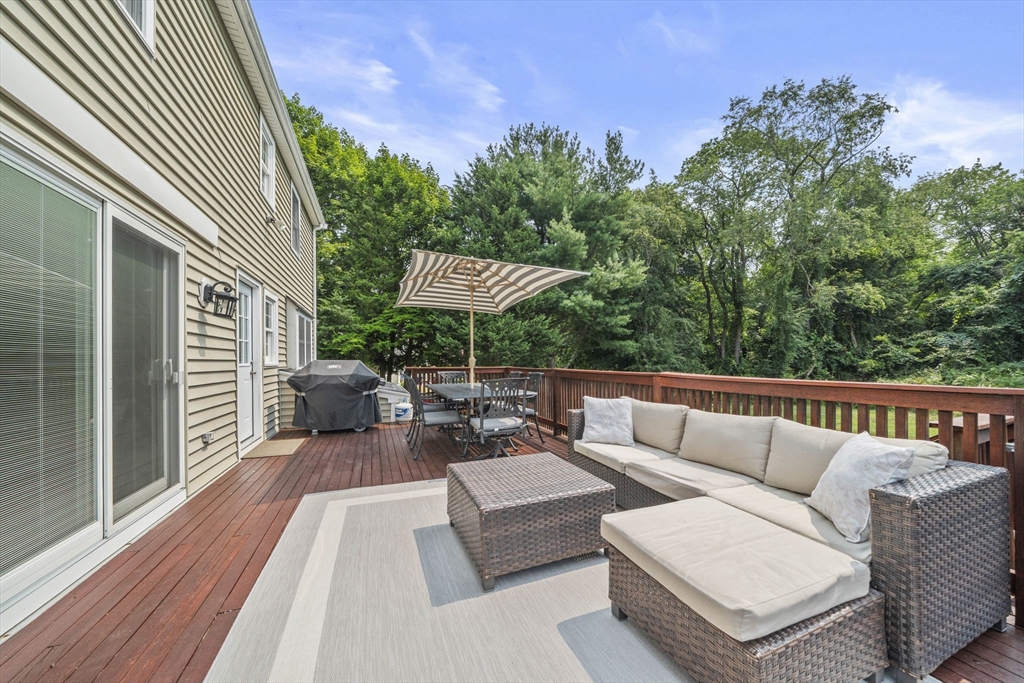 112 Woodlawn Circle